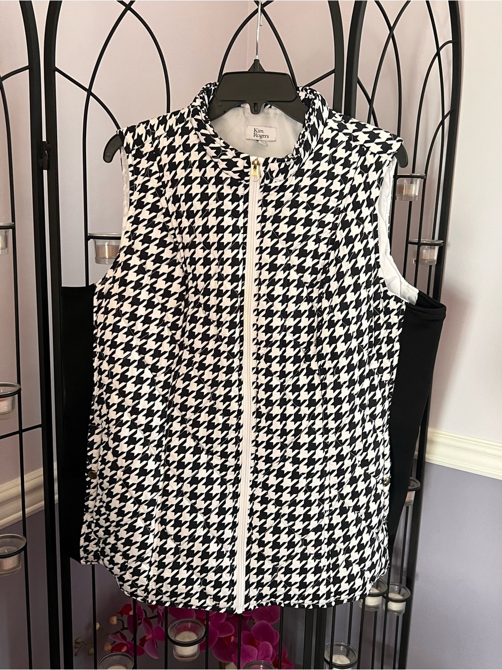 Kim Rogers Black & White Houndstooth Zip Front Sleeveless Vest